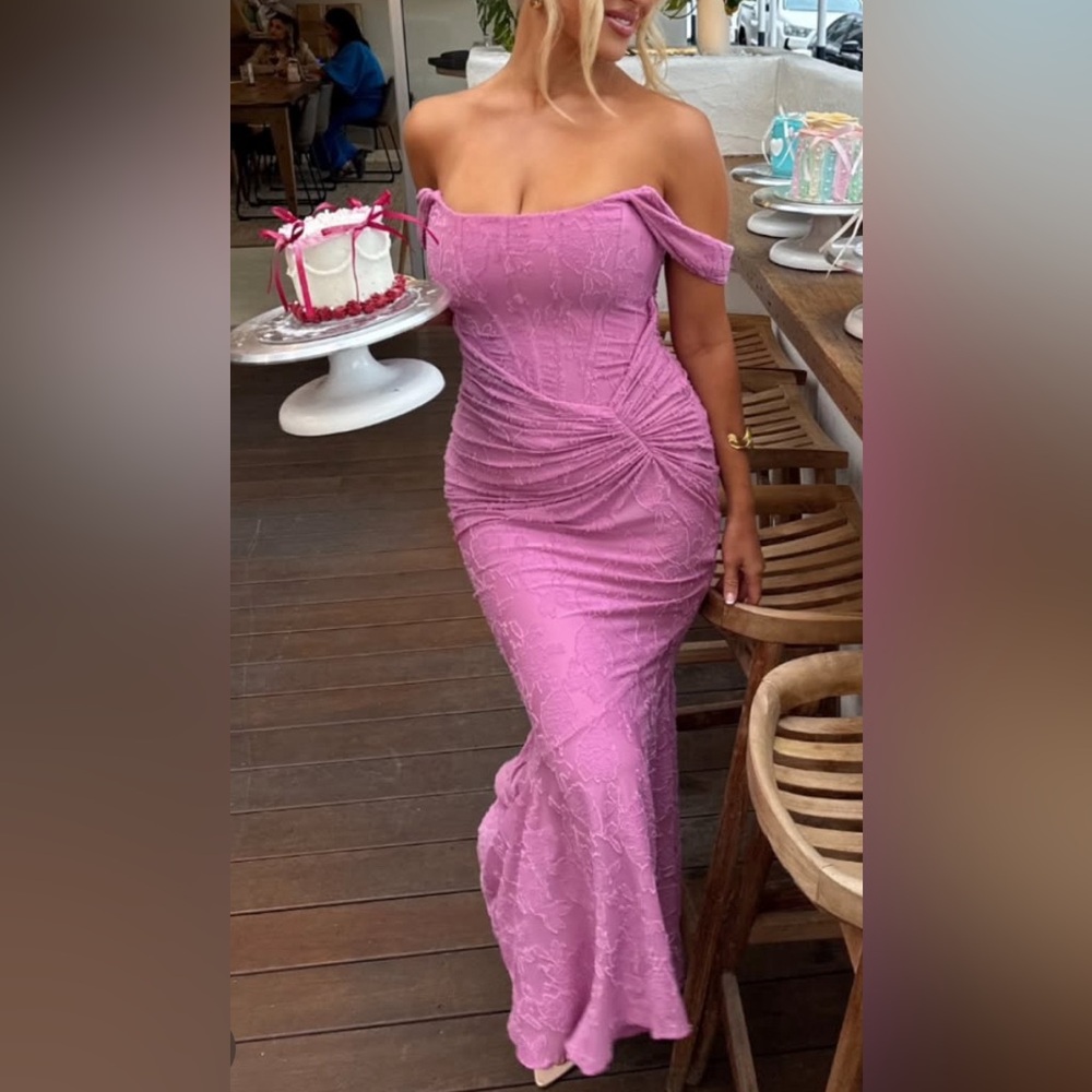 House of CB “Cesca Pink Ruched Off-Shoulder Gown - Picture 11 of 13